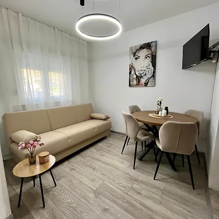 Animasei Apartment, Blizina Kbc - Lokalitet Susak 아파트
